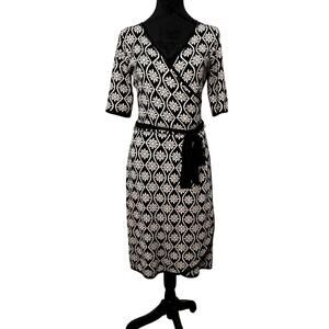 Taylor Wrap Sweater Dress Size‎ M Black White Geometric Floral Knit Midi Office